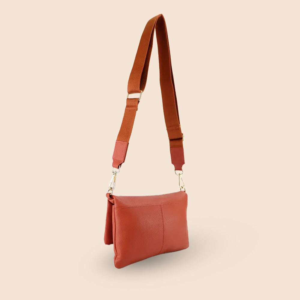 BORSA A TRACOLLA CON RISVOLTO A PATTINA E ZIP