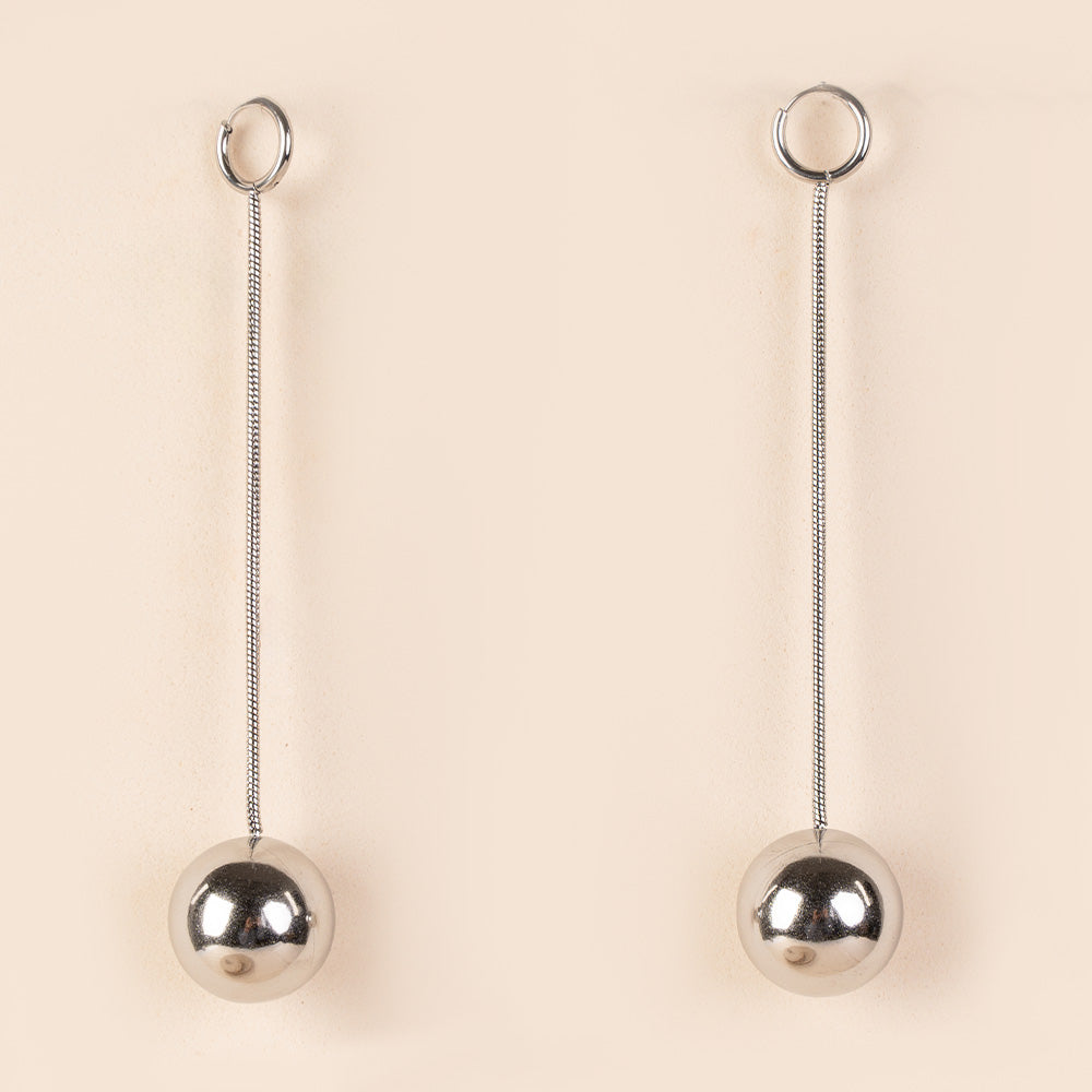ORECCHINI PENDENTI CON SFERA SU CORDA E CERCHIETTO