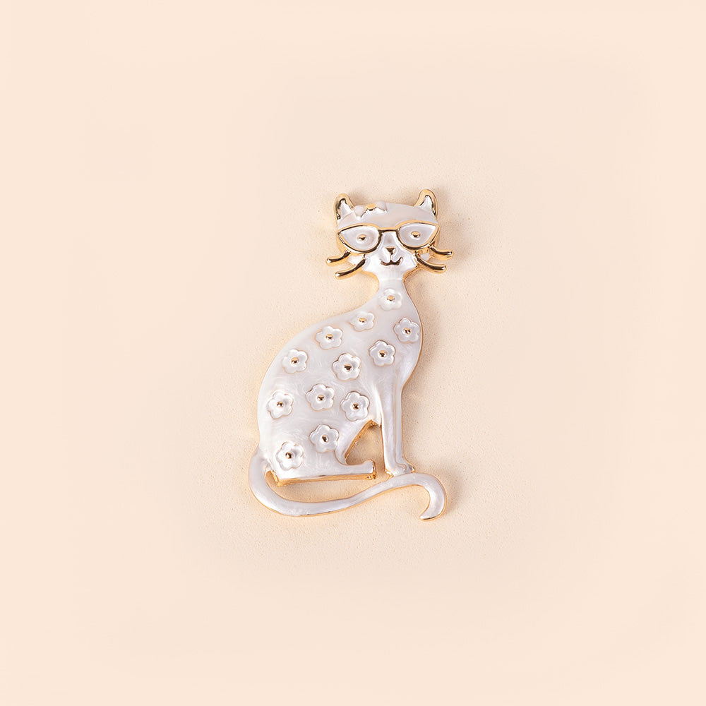 PIN WITH SITTING CAT, FLOWERS AND GLASSES
