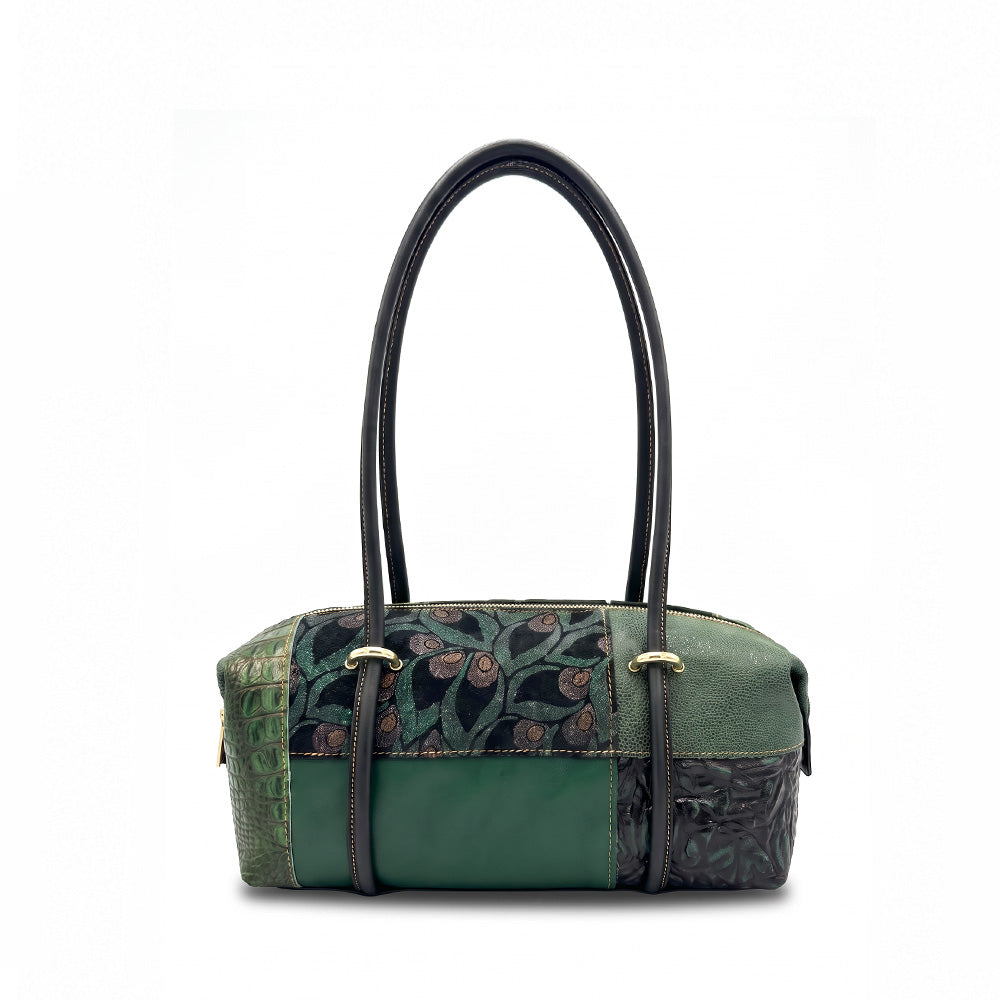 BORSA A SPALLA MANICO SU PASSANTI IN METALLO