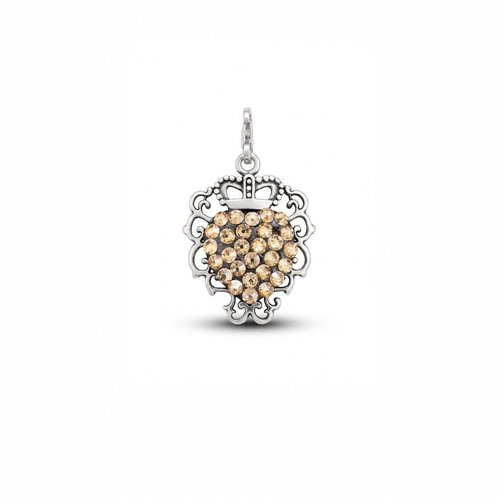 CHARM FORMA DI CUORE CON CORNICE TRAFORATA E STRASS CENTRALI