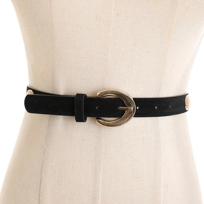 CINTA SCAMOCIATA CON BORCHIE E ELEMENTI INTAGLIATI