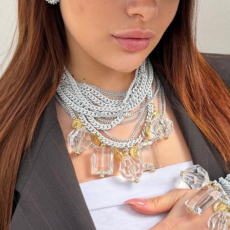 COLLANA GIROCOLLO MULTIFILO CON MONETE PENDENTI