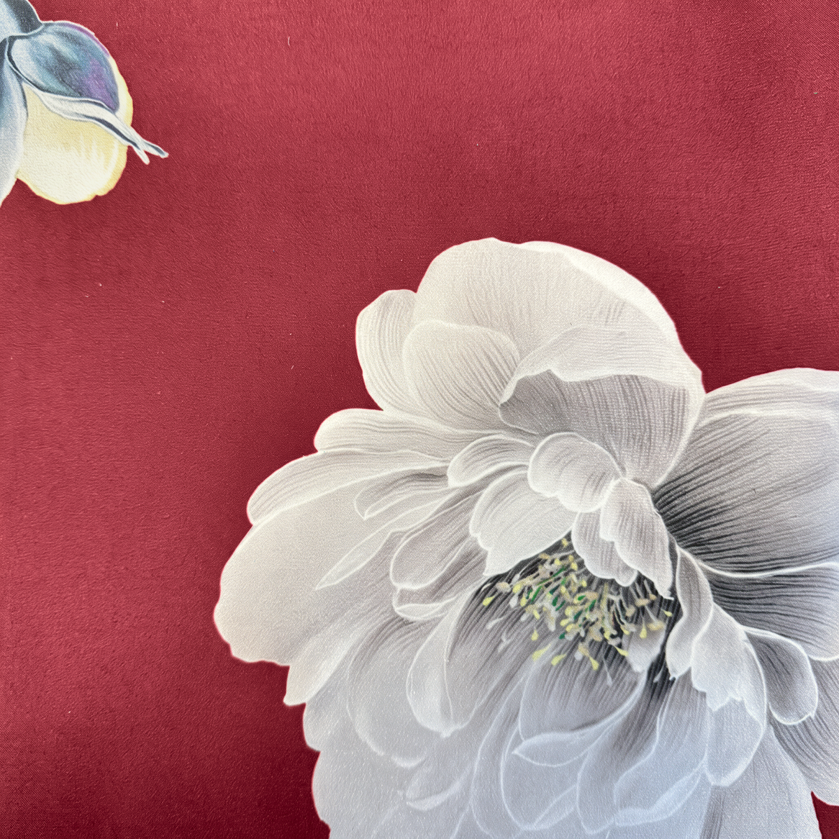 SCIARPA FOULARD IN SETA CON FANTASIA ASTRATTA FLOREALE