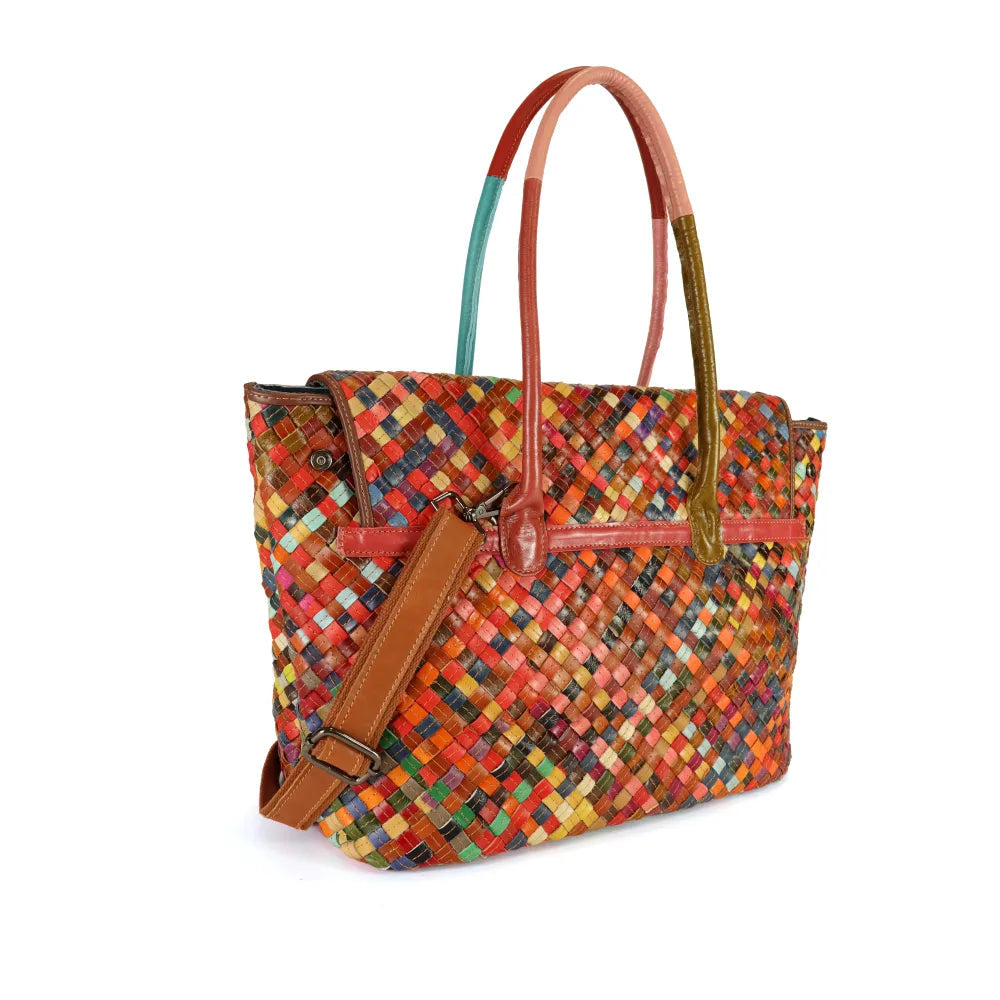 BORSA A SPALLA INTRECCIATA COLORATA CON CHIUSURA A GIRELLO