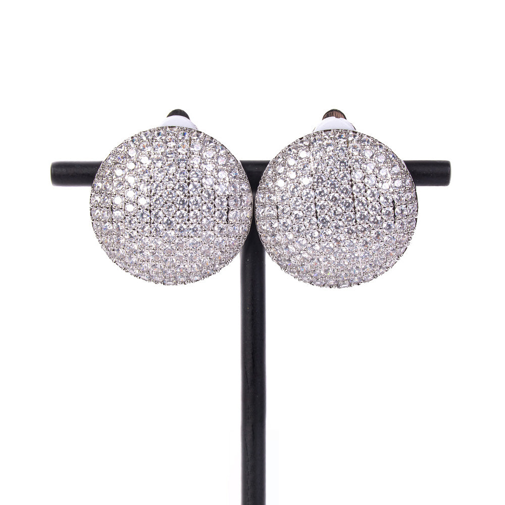 ORECCHINI A LOBO DALLA FORMA ROTONDA CON STRASS