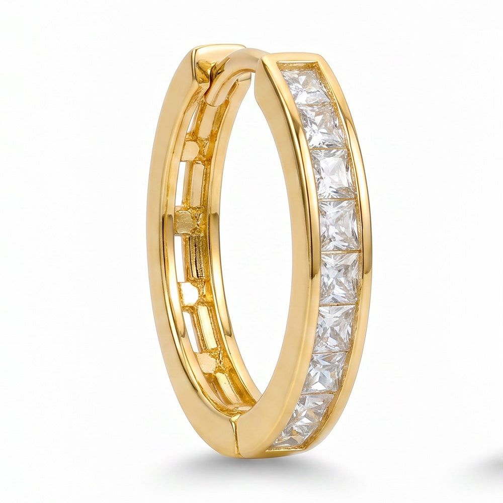 ORECCHINI A CERCHIO CON STRASS
