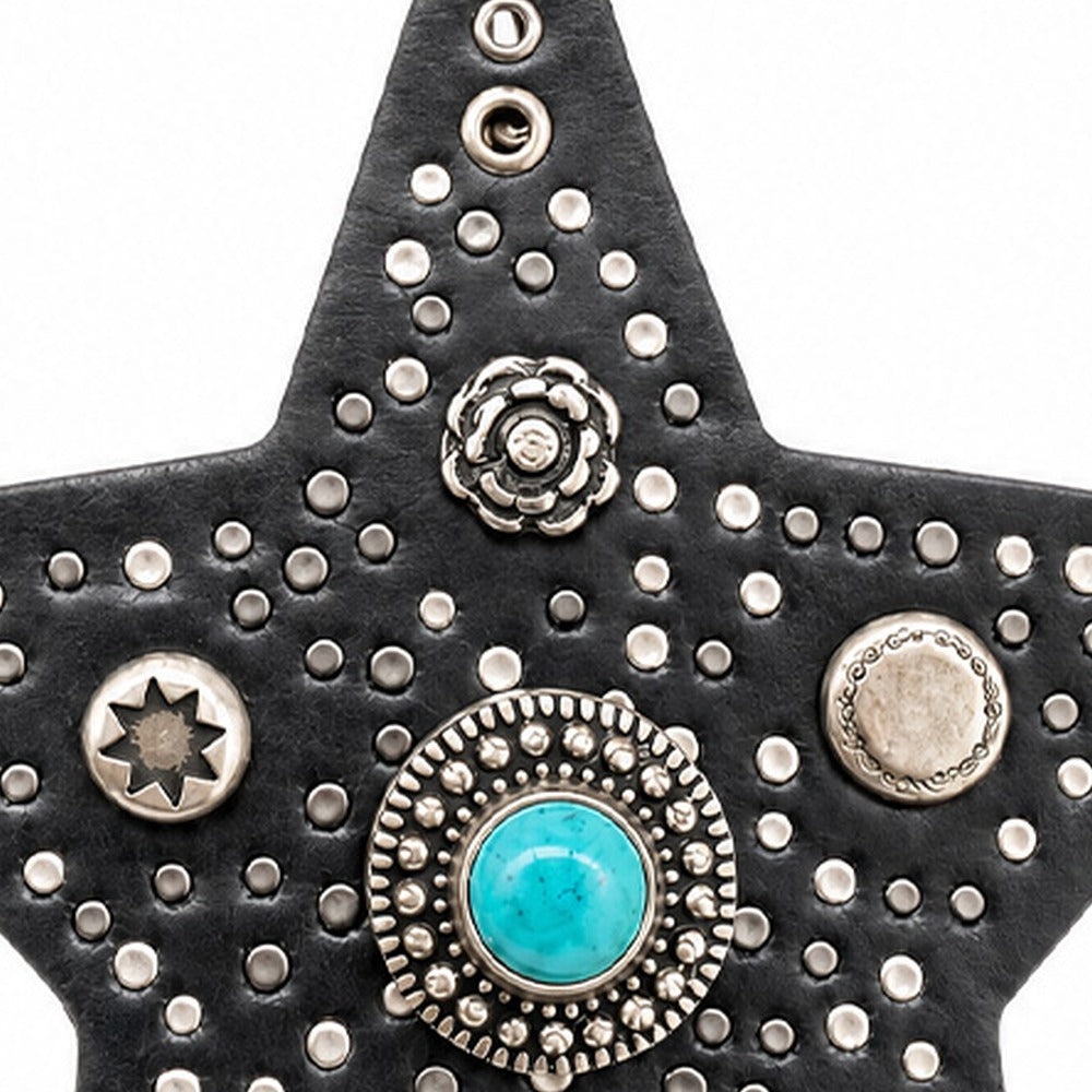 PORTACHIAVI IN PELLE CON SAGOMA A STELLA E BORCHIE DECORATIVE DI VARIO GENERE