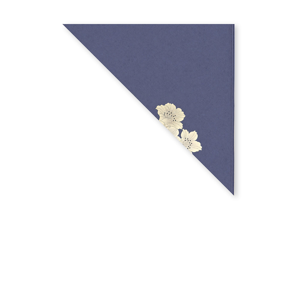 SCIARPA FOULARD IN SETA CON FIORI GRIGI SU SFONDO BLU