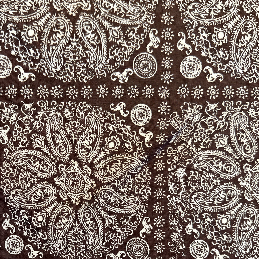 SCIARPA TRIANGOLARE CON FANTASIA PAISLEY
