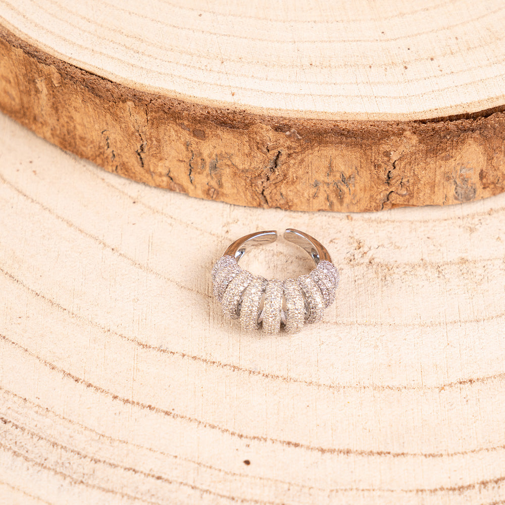 RING WITH CURVED BOOMINGS WITH RHINESTONE