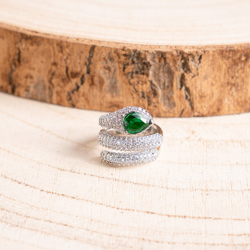 ANELLO REGOLABILE A SERPENTE CON TRE FASCE DI STRASS E TESTA VERDE