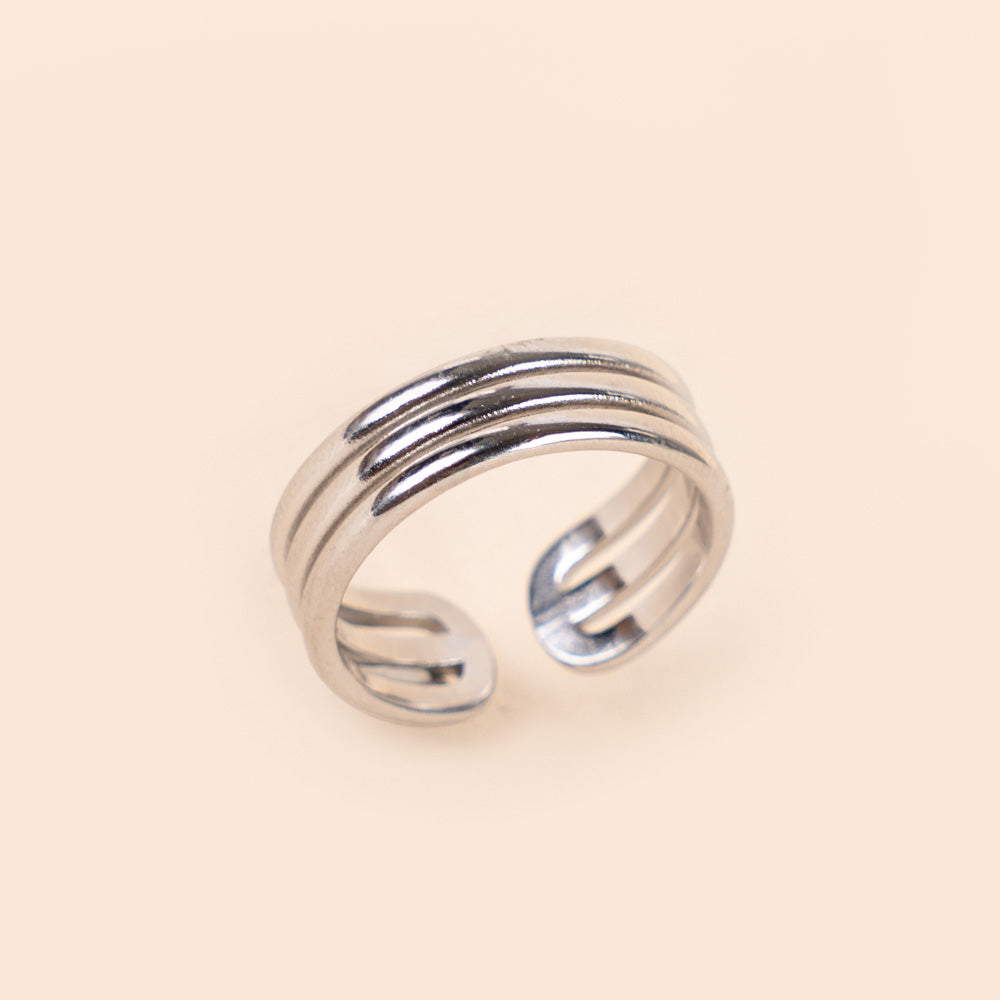 ANELLO REGOLABILE A FEDE CON TRE FASCETTE