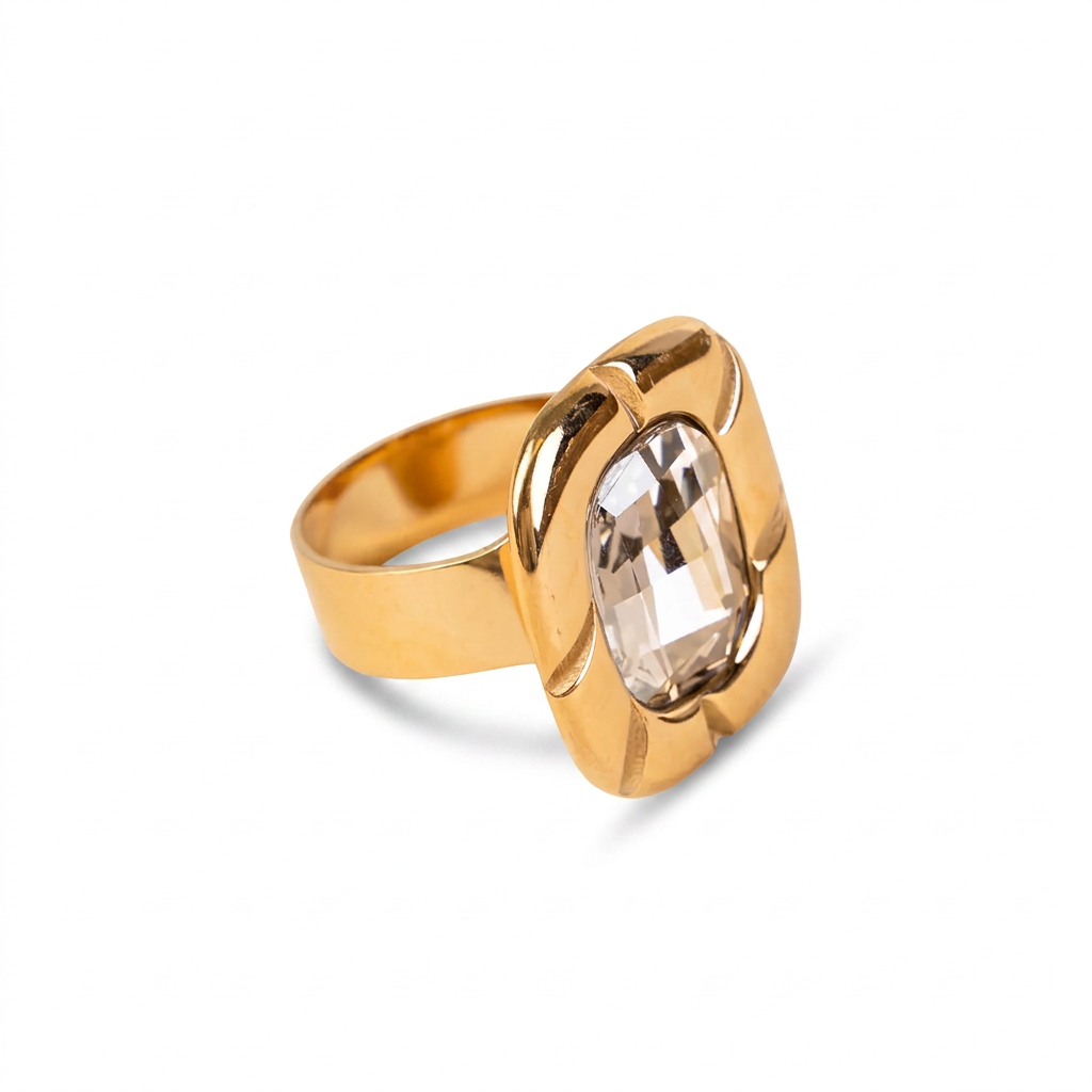 ANELLO CON PIETRA E CORNICE RETTANGOLARE INTAGLIATA