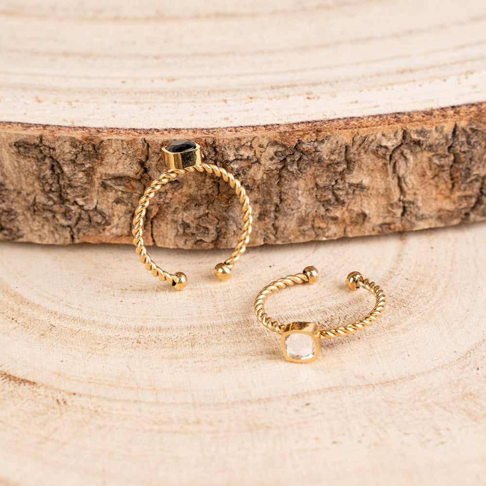 ANELLO REGOLABILE ATTORCIGLIATO CON PIETRA QUADRATA CENTRALE