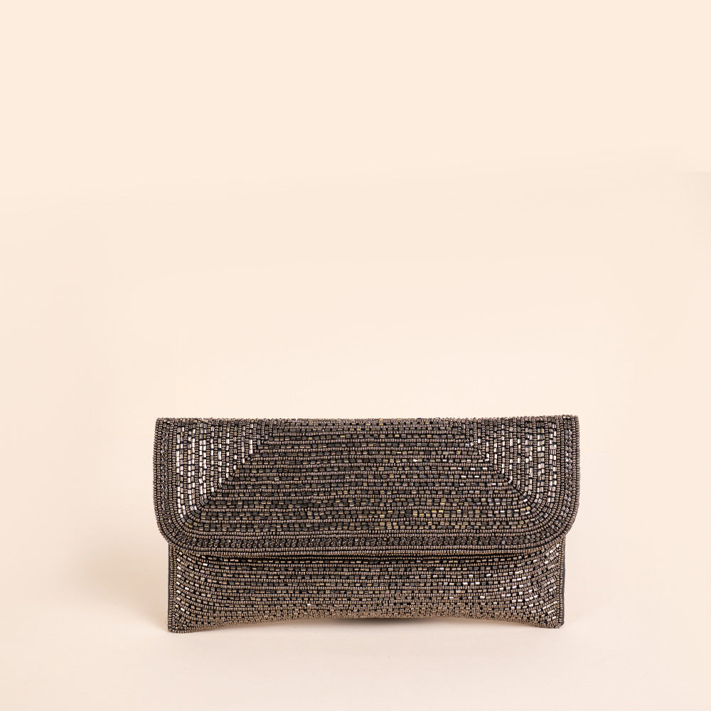 BORSA CLUTCH IN TESSUTO E PERLINE SUL FRONTE