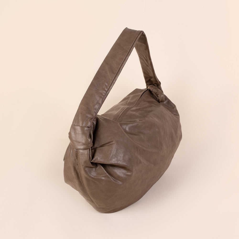 BORSA A SPALLA ALLUNGATA CON ZIP LATERALE