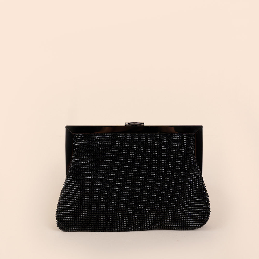 BORSA CLUTCH CON CHIUSURA A CLICK, TRAMA CON MINI BORCHIE E TRACOLLA