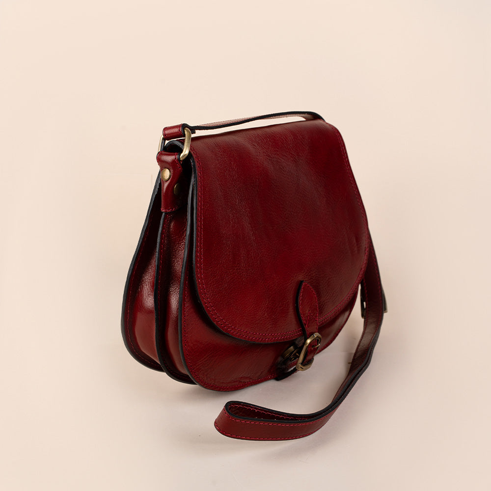 BORSA A TRACOLLA ARROTONDATA CON FIBBIA