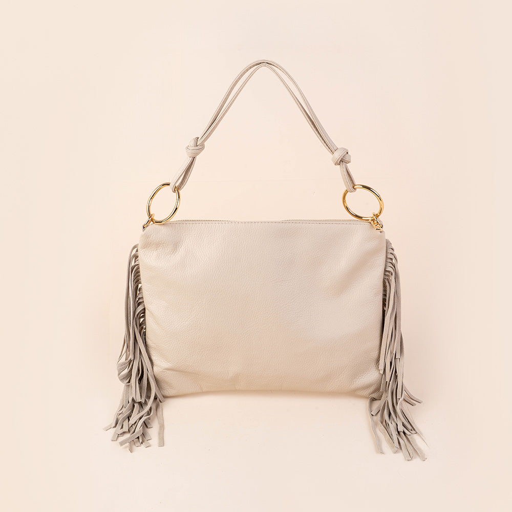 BORSA A SPALLA RETTANGOLARE CON FRANGE AI LATI E TRACOLLA