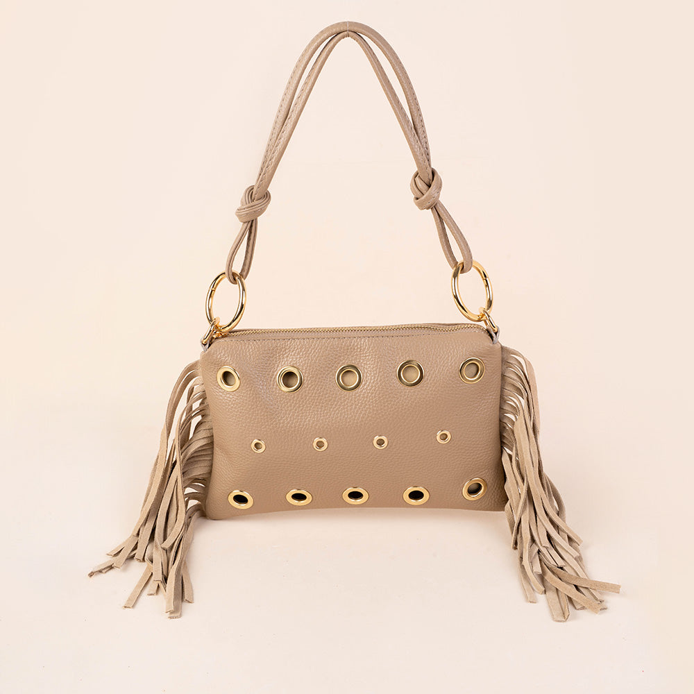 BORSA POCHETTE CON BORCHIE  FRANGE LATERALI E TRACOLLA