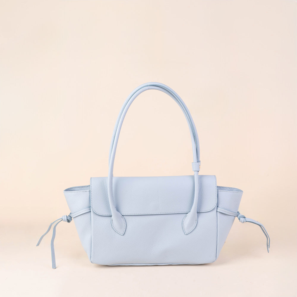 BORSA A SPALLA RETTANGOLARE CON LACCI LATERALI E PATTINA