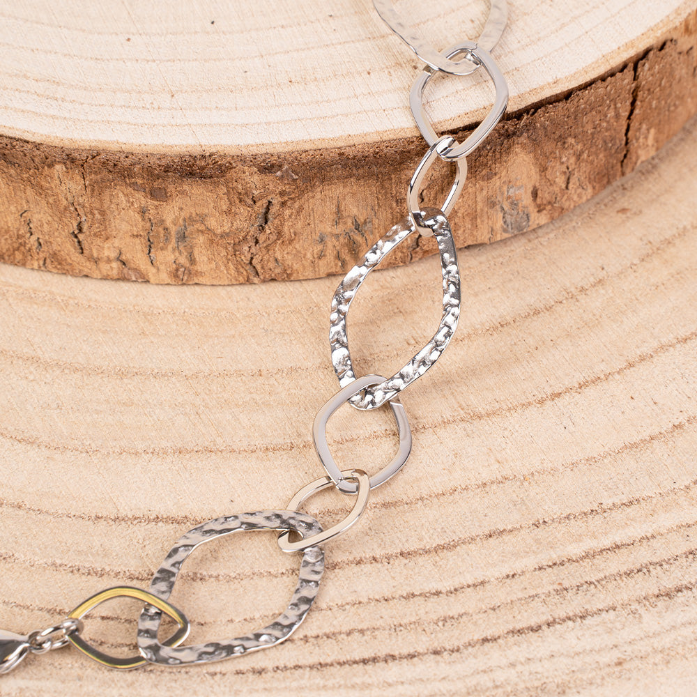 BRACCIALE CON ROMBI DI DIVERSE DIMENSIONI MARTELLATI SATINATI E LUCIDI