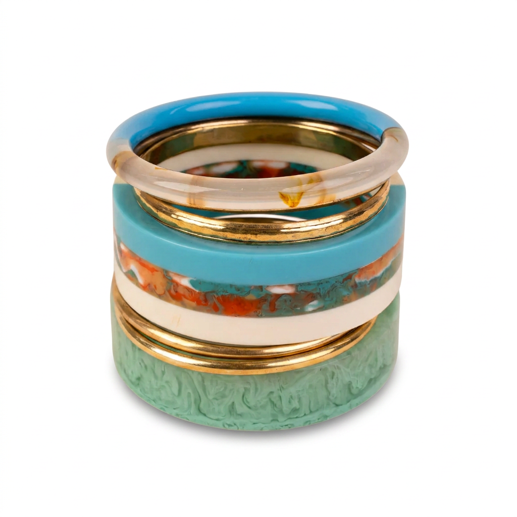 RIGID BRACELET MADE UP OF MULTIPLE PIECES IN DIFFERENT COLORS AND MATERIALS