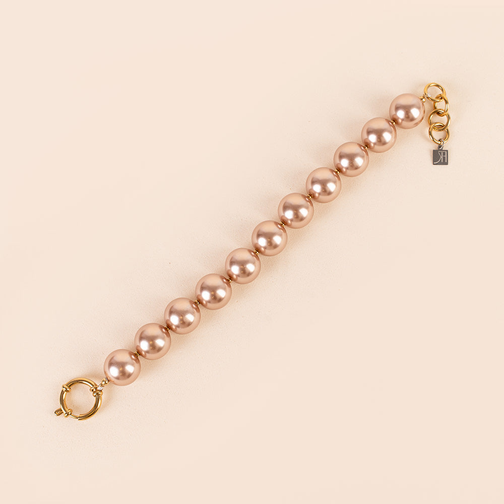 BRACELET WITH SHINY PEARLS