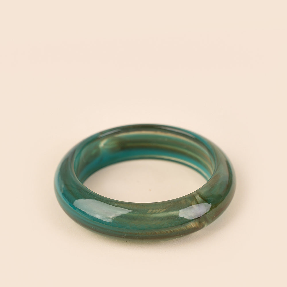 BRACCIALE RIGIDO BASSO IN RESINA SFUMATA