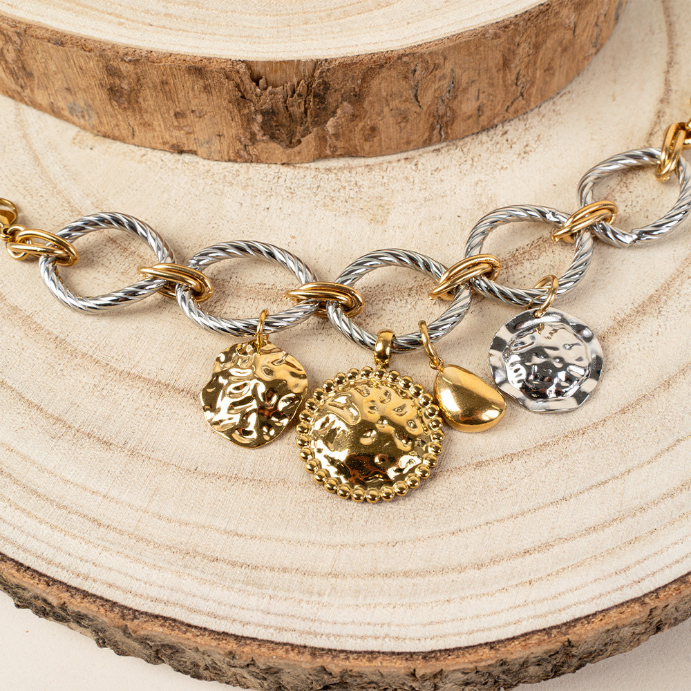 BRACCIALE A CATENA ATTORCIGLIATA CON PENDENTI