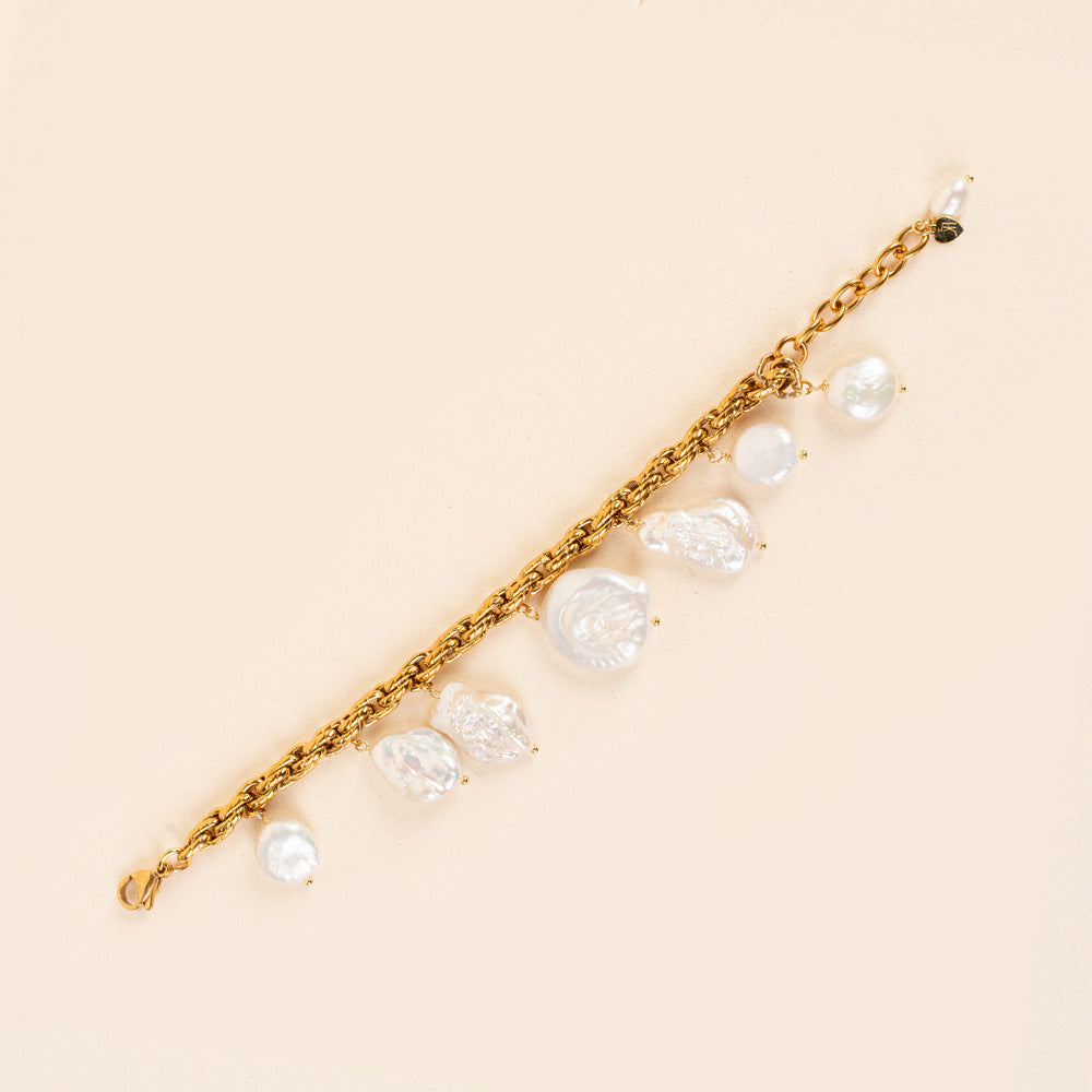 BRACCIALE A CATENA CON PENDENTI IN MADREPERLA ASIMMETRICI