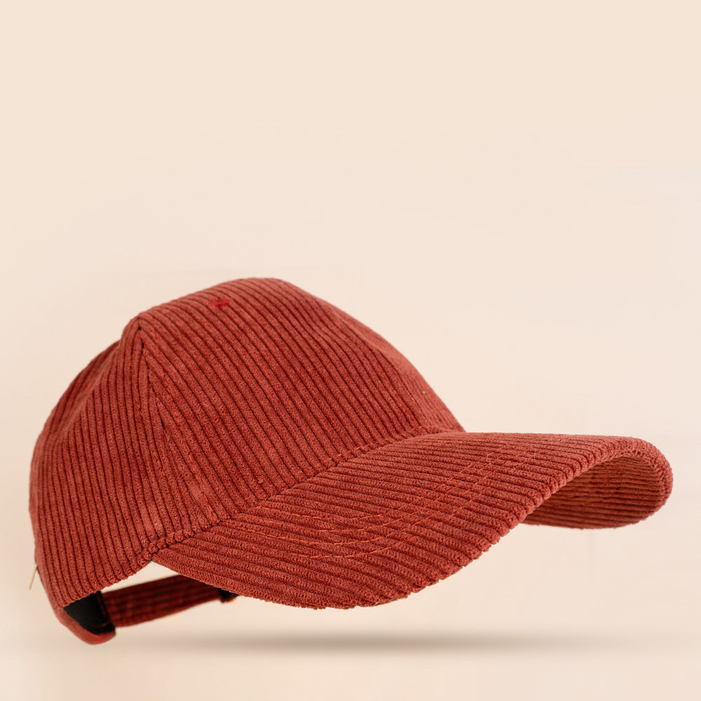 CAPPELLO CON VISIERA IN VELLUTO A COSTINE