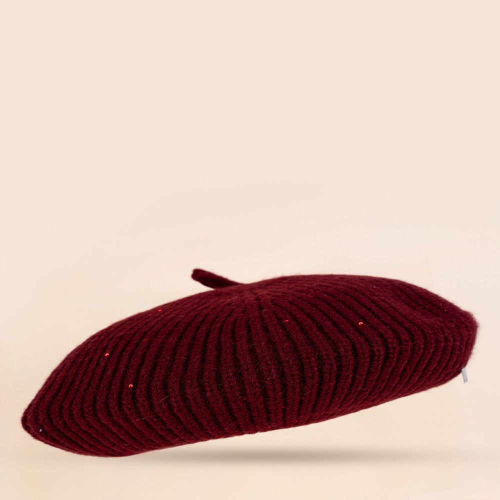 CAPPELLO MODELLO BASCO IN MAGLIA CON MICRO PAILLETES TONO SU TONO