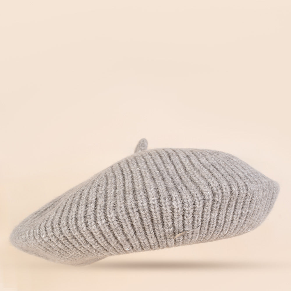 CAPPELLO MODELLO BASCO IN MAGLIA CON MICRO PAILLETES TONO SU TONO
