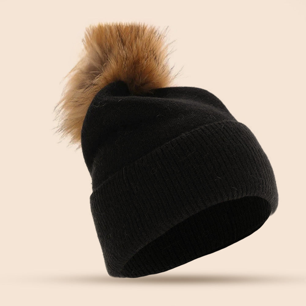 CAPPELLO A CUFFIA CON PON PON IN PELLICCIA