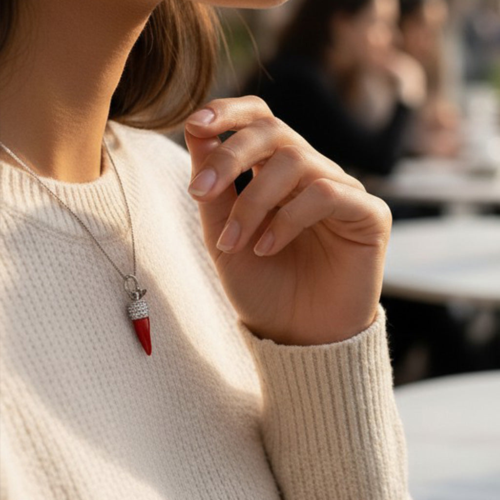 CHARM CON CORNO E TESTA DI STRASS