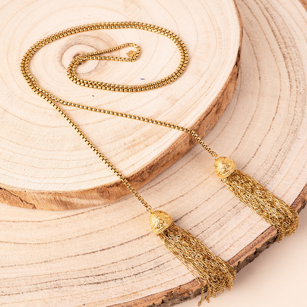 LONG ADJUSTABLE NECKLACE WITH NARROW RINGS AT THE ENDS