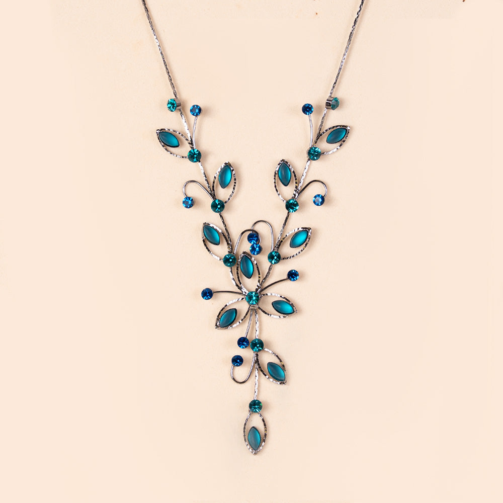 NECKLACE WITH GRADATION BRANCHES