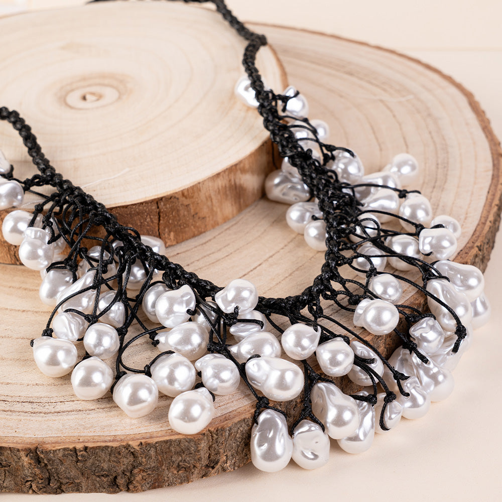 COLLANA LUNGA IN TESSUTO INTRECCIATO CON PERLE PENDENTI