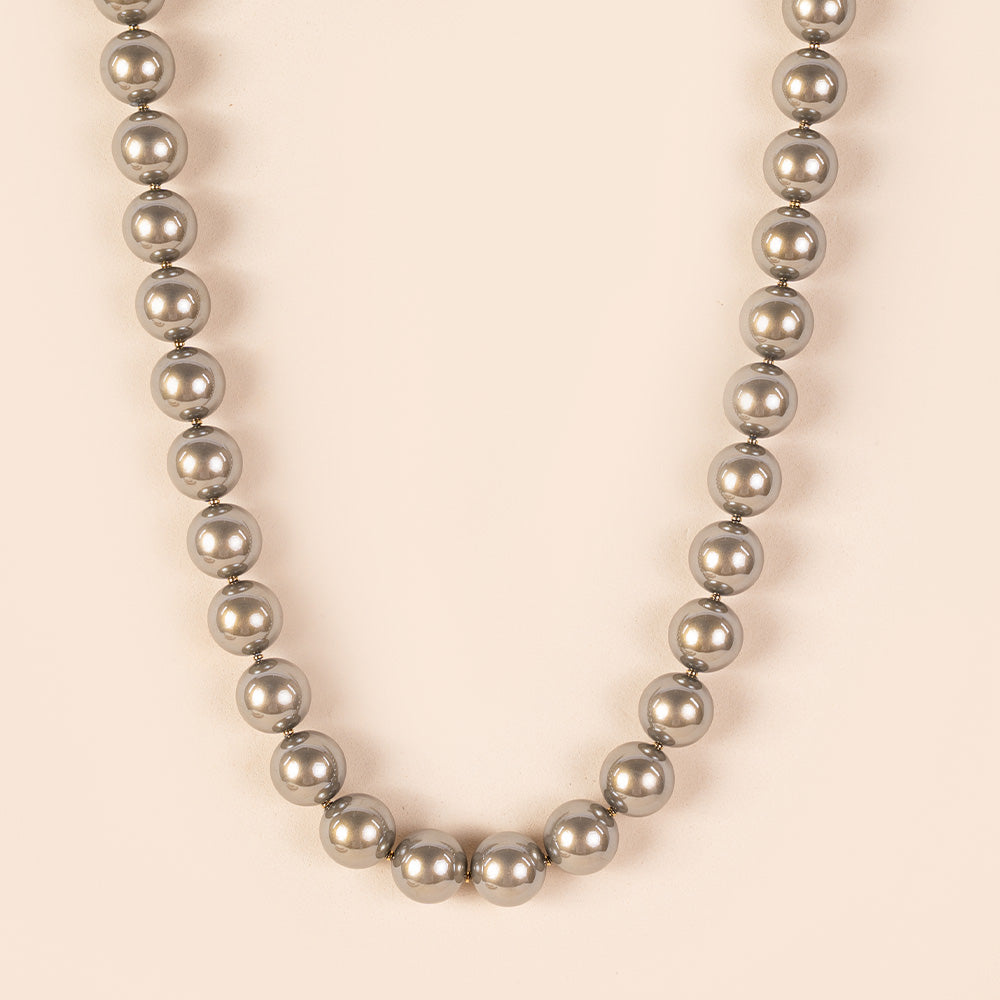 CHOKER NECKLACE WITH SHINY MIRROR PEARLS