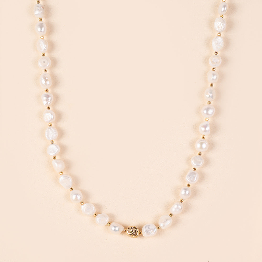COLLANA GIROCOLLO MADREPERLA CON DETTAGLIO MARTELLATO