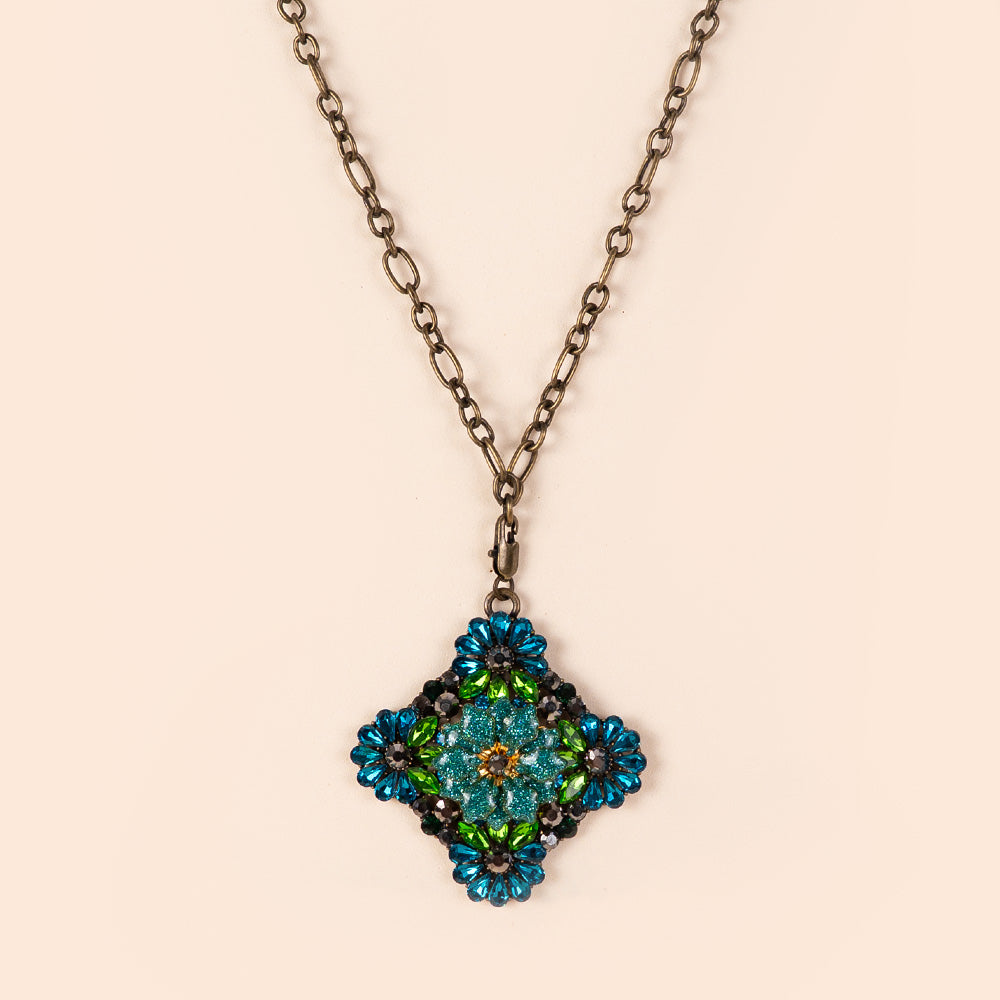 COLORFUL PENDANT FLOWER NECKLACE 