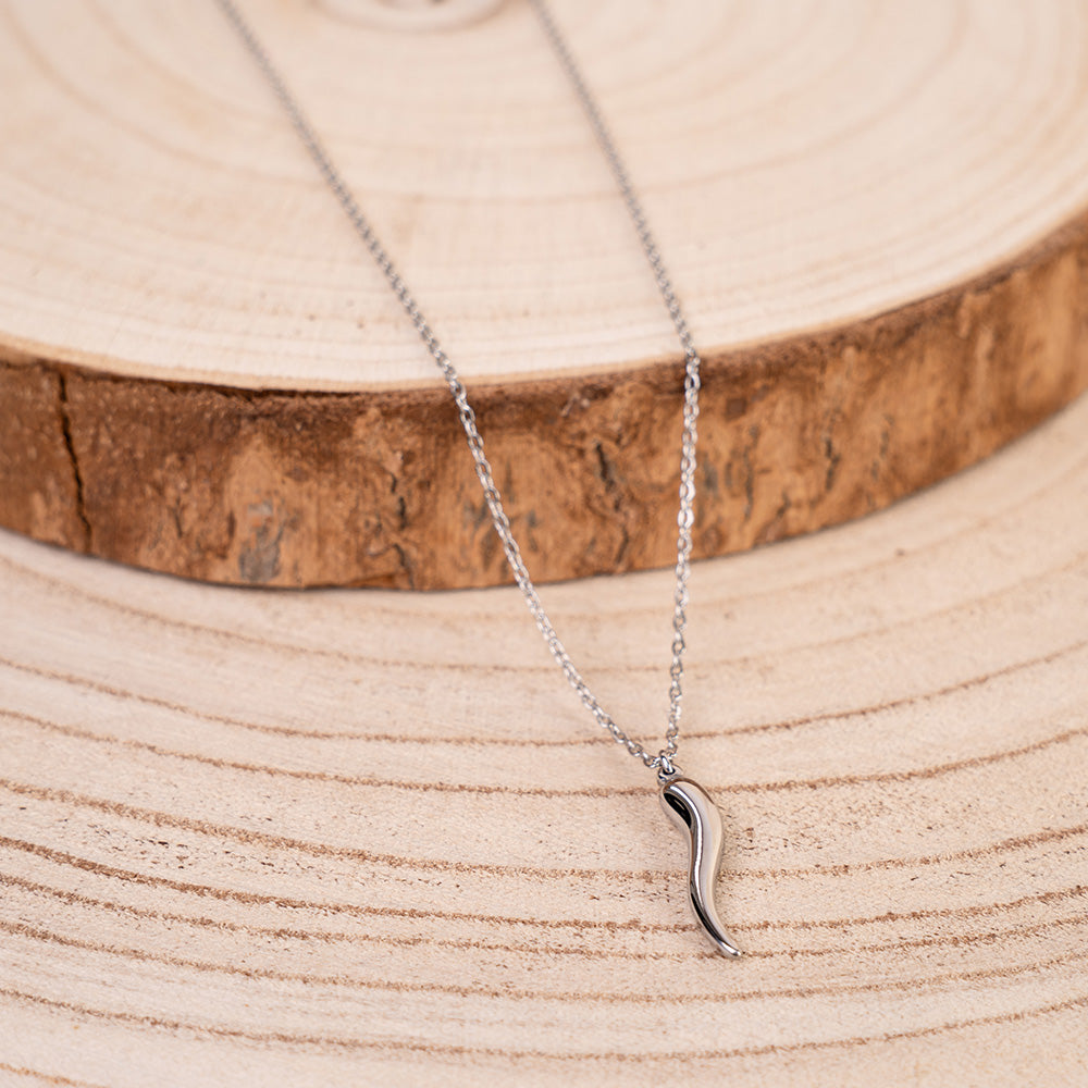 COLLANA GIROCOLLO CON  CORNO PENDENTE GRANDE