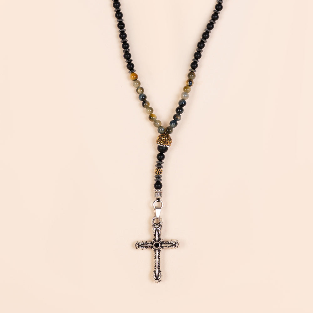 COLLANA LUNGA CON PIETRE DURE E CROCE PENDENTE