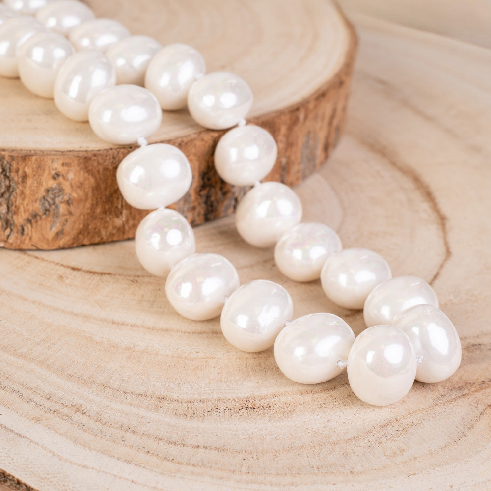 COLLANA CON PERLE OVALI E CHIUSURA CON GANCIO