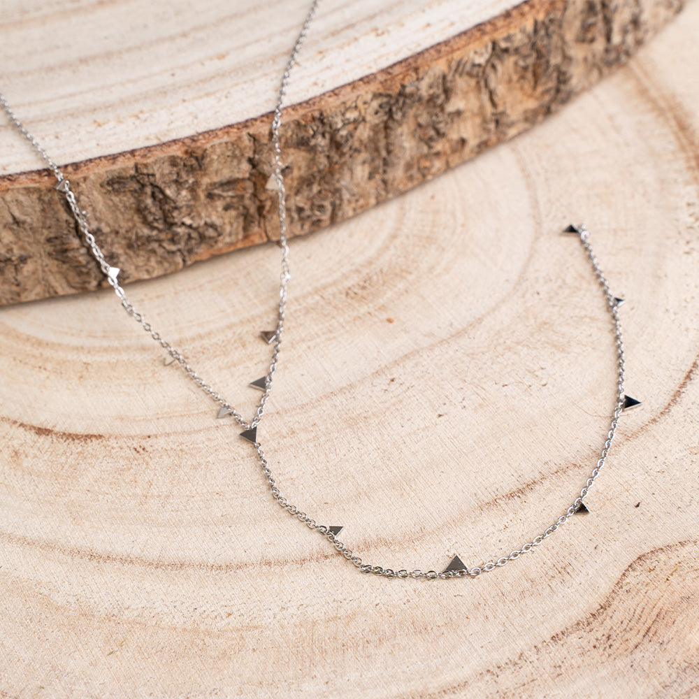 COLLANA GIROCOLLO CON FILO PENDENTE E TRIANGOLI