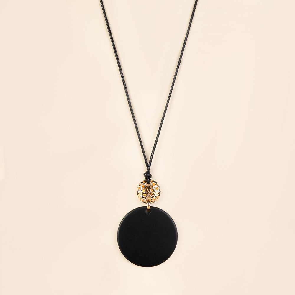 COLLANA LUNGA CON MEDAGLIONE CENTRALE