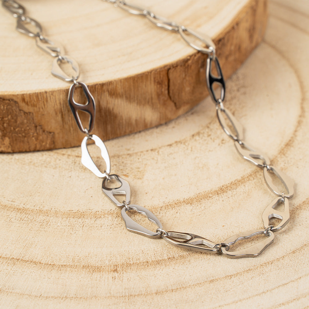 COLLANA A GIROCOLLO CON MAGLIE IRREGOLARI