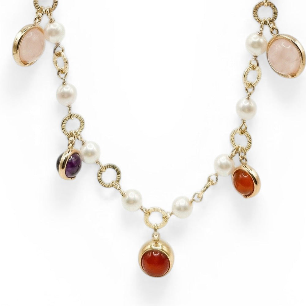 COLLANA LUNGA CON PERLE E SFERE PENDENTI COLORATE MOBILI